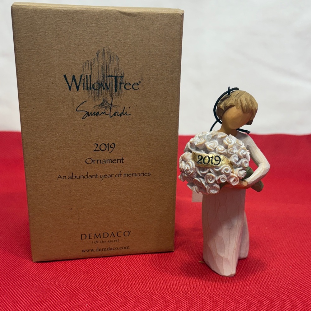 Willow Tree 2019 Ornament DEMDACO #27902